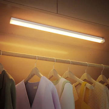 SmartGlow: Wireless Rechargeable LED Night Light with Motion Sensor